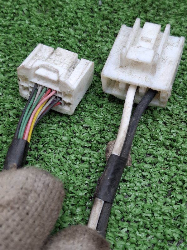 Механизм стояночного тормоза Toyota AVENSIS 2012 ZRT272