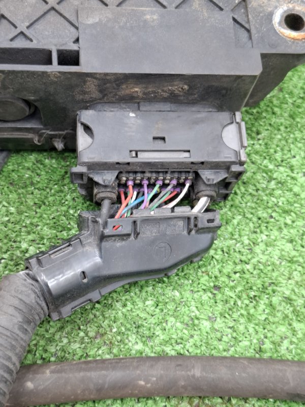 Механизм стояночного тормоза Toyota AVENSIS 2012 ZRT272