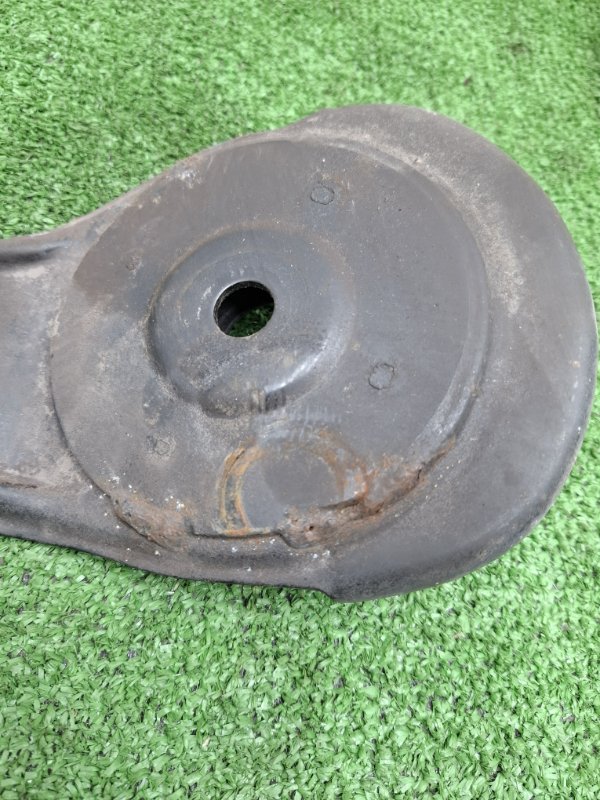 Крепление балки подвески Toyota AVENSIS 2012 ZRT272