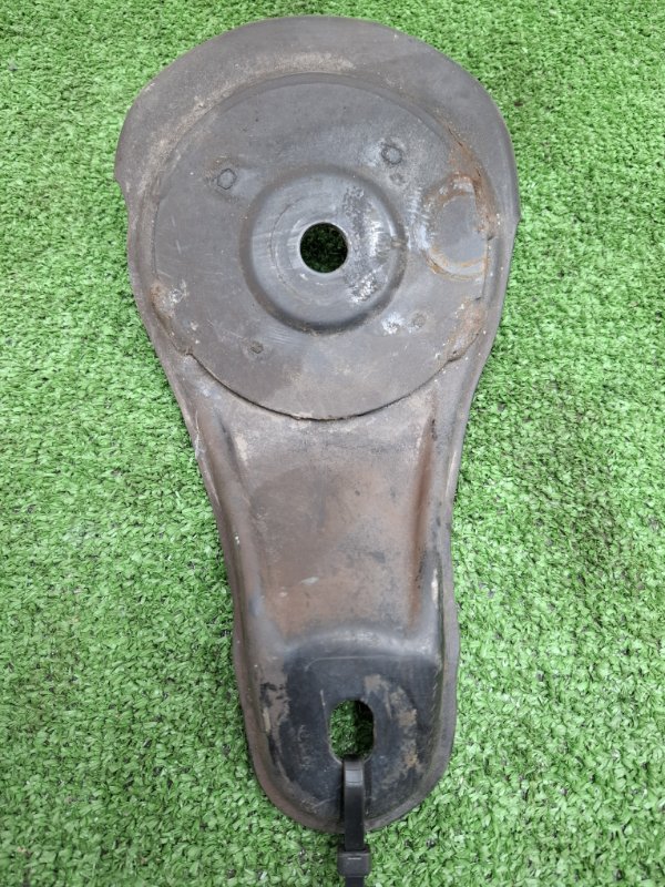 Крепление балки подвески Toyota AVENSIS 2012 ZRT272