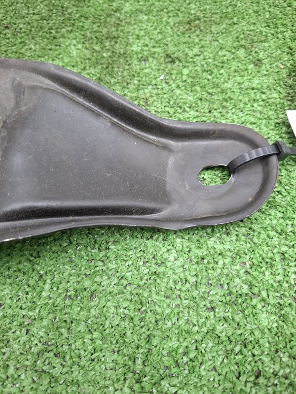 Крепление балки подвески Toyota AVENSIS 2012 ZRT272