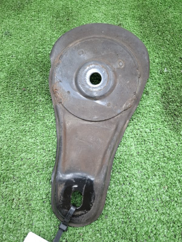 Крепление балки подвески Toyota AVENSIS 2012 ZRT272