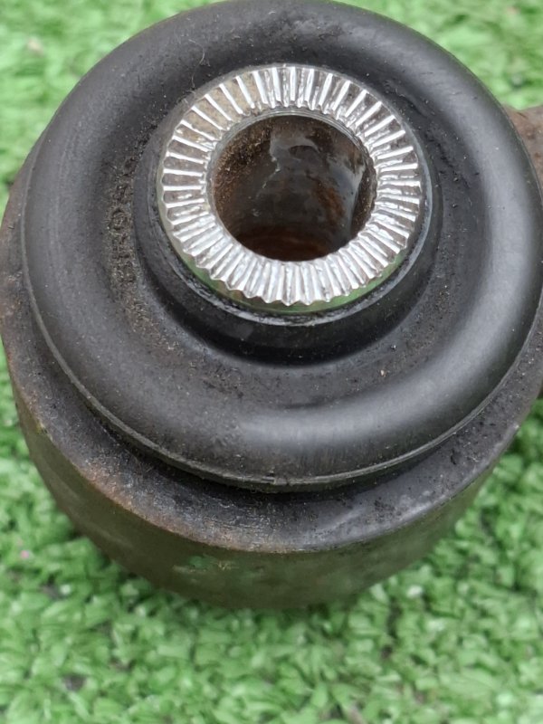 Рычаг подвески верхний Toyota AVENSIS 2012 ZRT272