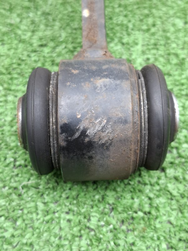 Рычаг подвески верхний Toyota AVENSIS 2012 ZRT272