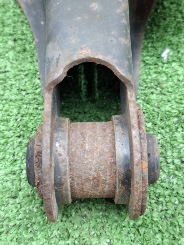 Рычаг подвески нижний Toyota AVENSIS 2012 ZRT272