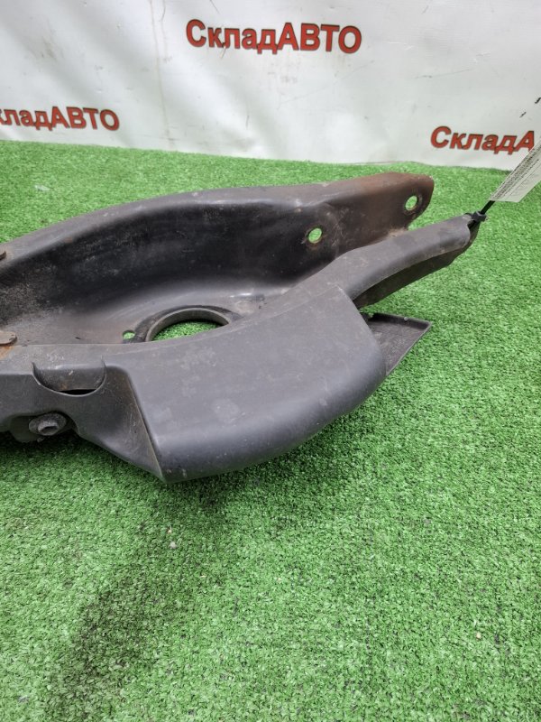 Рычаг подвески нижний Toyota AVENSIS 2012 ZRT272