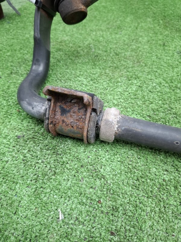 Стабилизатор поперечной устойчивости Toyota AVENSIS 2012 ZRT272