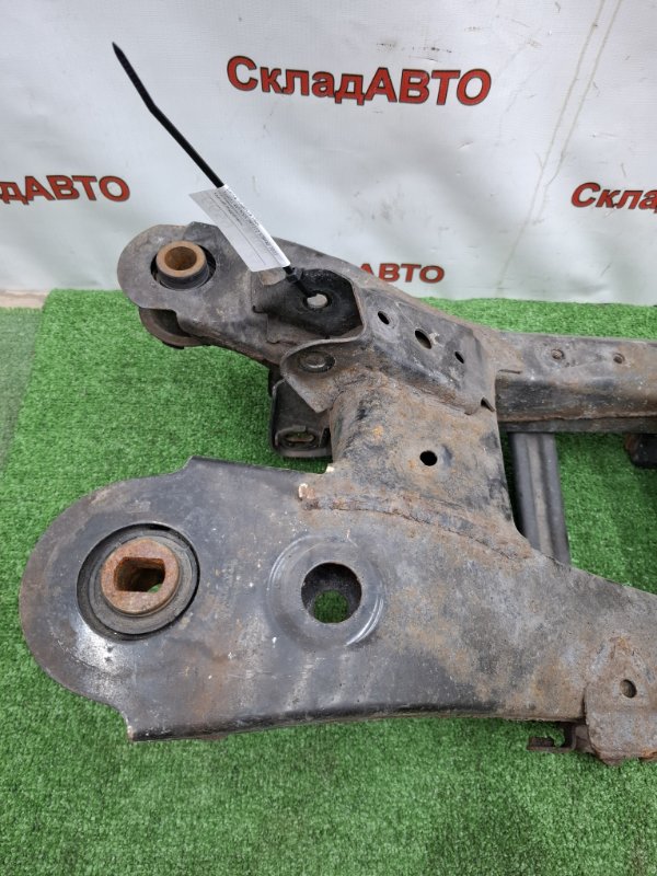 Балка подвески Toyota AVENSIS 2012 ZRT272