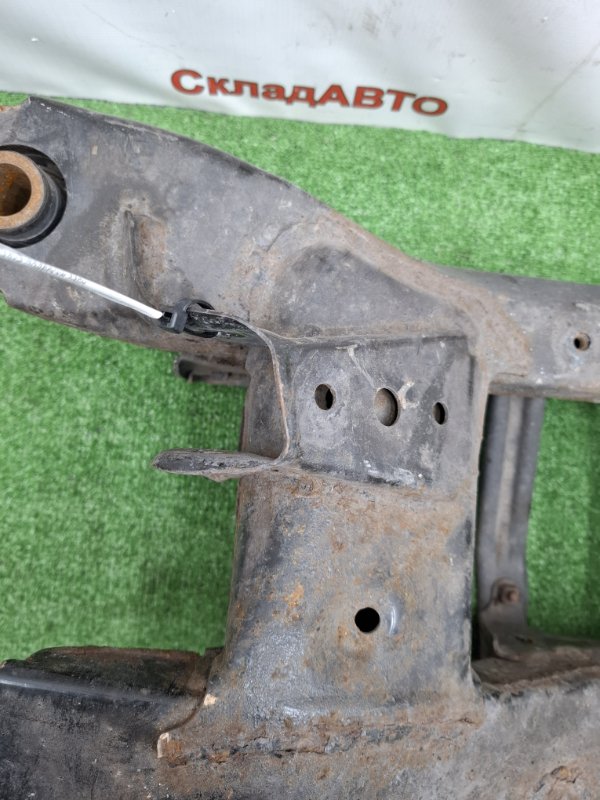 Балка подвески Toyota AVENSIS 2012 ZRT272