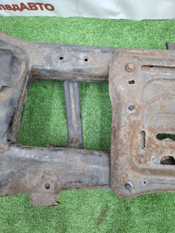 Балка подвески Toyota AVENSIS 2012 ZRT272