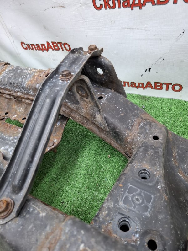 Балка подвески Toyota AVENSIS 2012 ZRT272