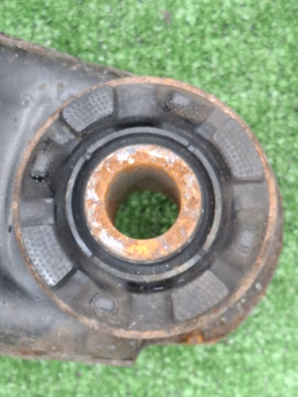 Балка подвески Toyota AVENSIS 2012 ZRT272