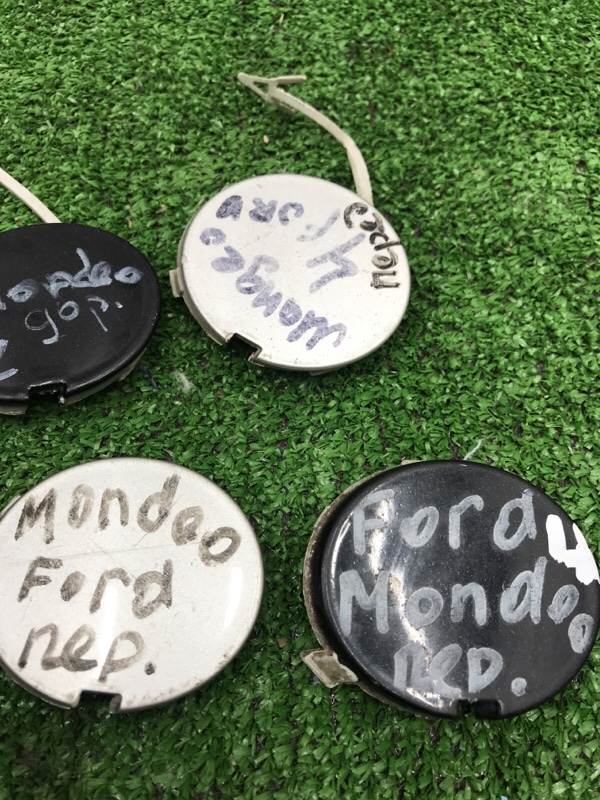 Заглушка буксировочного крюка Ford Mondeo 2007-2010