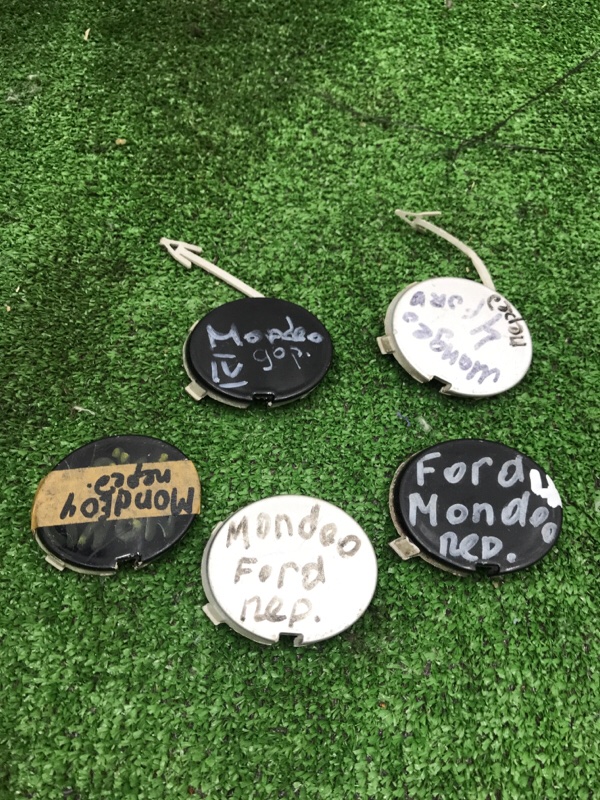 Заглушка буксировочного крюка Ford Mondeo 2007-2010