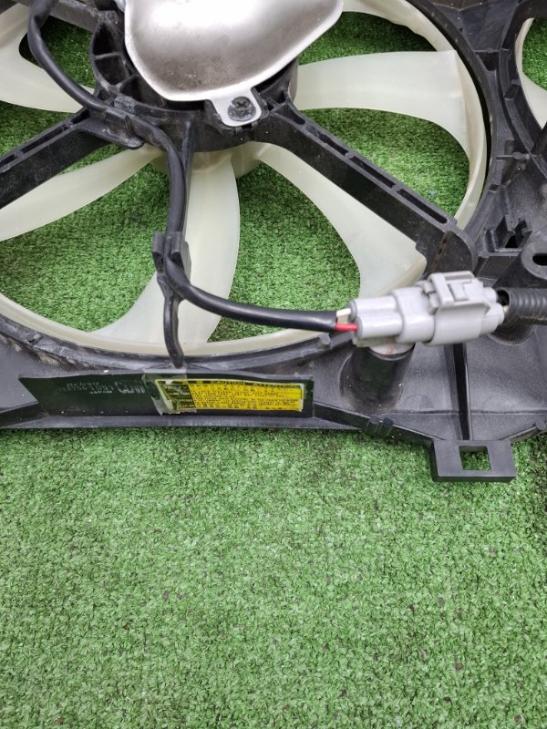 Диффузор радиатора Toyota Camry 2006 ACV40