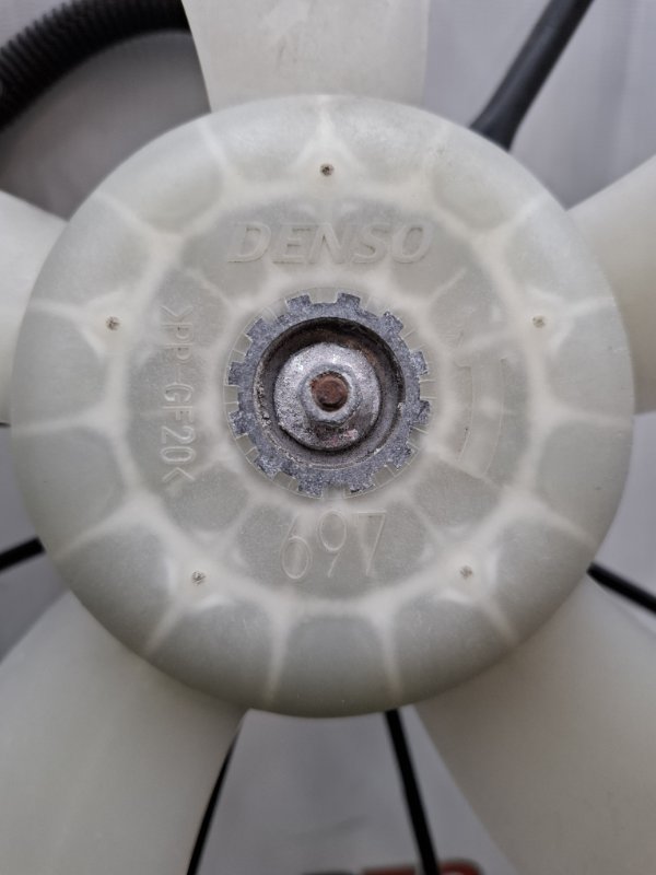 Диффузор радиатора Toyota Camry 2006 ACV40