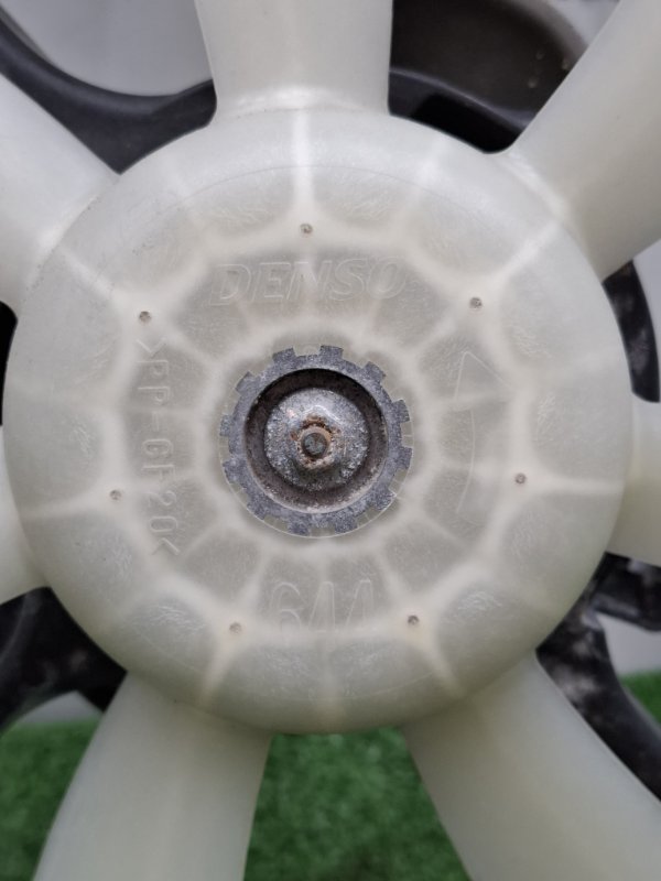 Диффузор радиатора Toyota Camry 2006 ACV40