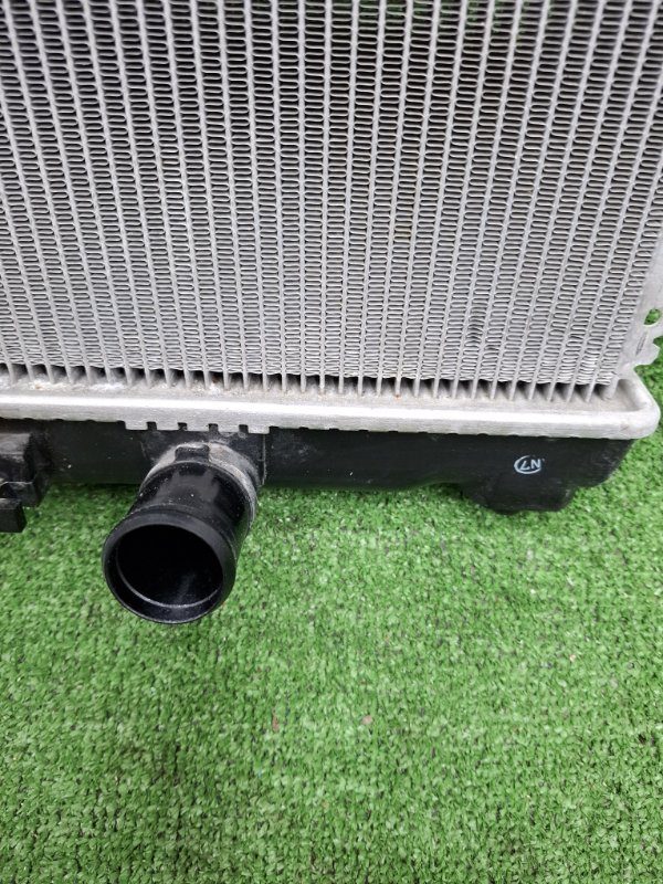 Радиатор охлаждения Toyota Camry 2006 ACV40