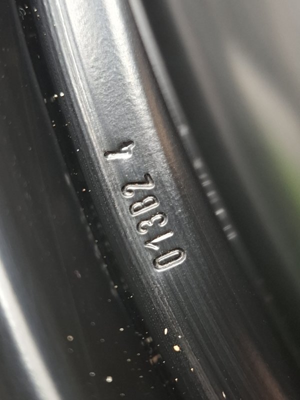 Докатка Toyota AVENSIS 2012 ZRT272