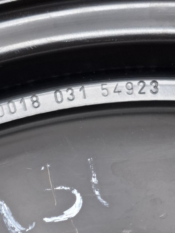 Докатка Toyota AVENSIS 2012 ZRT272