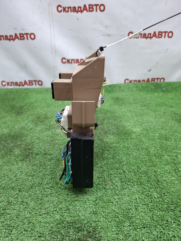 Блок предохранителей салонный Subaru Outback 2013 BRM