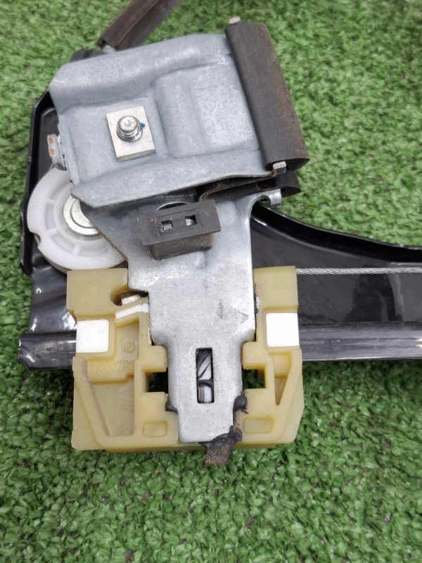 Стеклоподьемный механизм VOLKSWAGEN Touran 2011 1T3