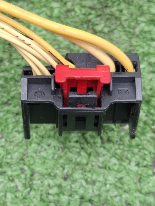 Проводка двери VOLKSWAGEN Touran 2011 1T3