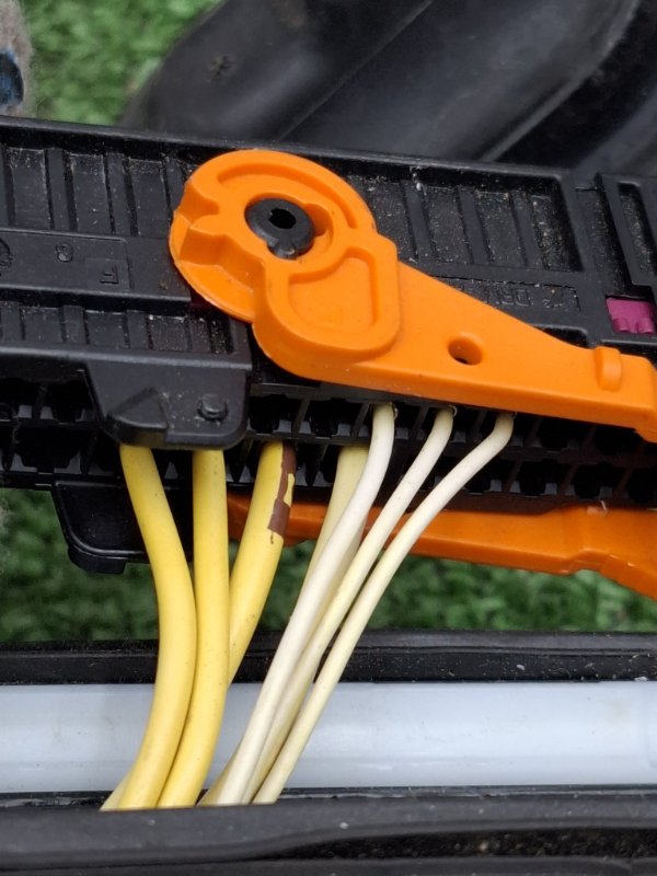 Проводка двери VOLKSWAGEN Touran 2011 1T3