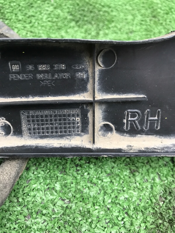 Пыльник крыла Chevrolet Cruze 2012-2016