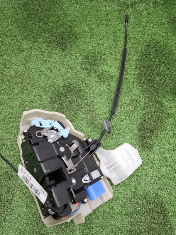 Замок двери VOLKSWAGEN Touran 2011 1T3