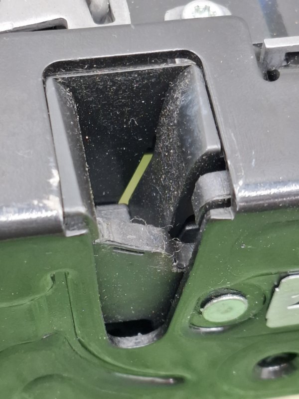 Замок двери VOLKSWAGEN Touran 2011 1T3