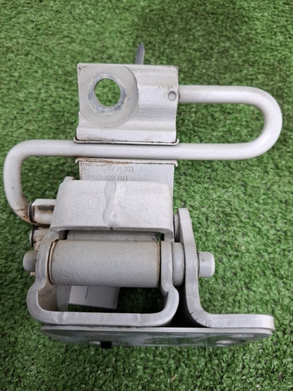 Петля двери VOLKSWAGEN Touran 2011 1T3