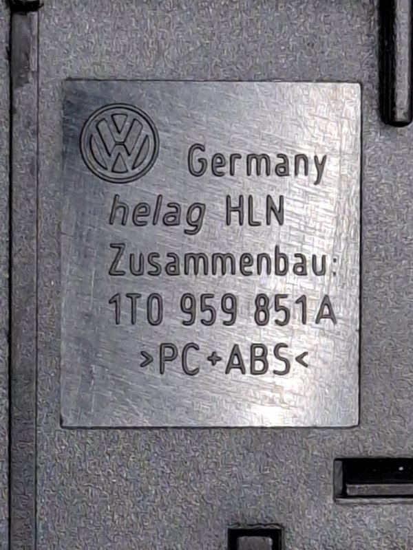 Кнопка стеклоподъемника VOLKSWAGEN Touran 2011 1T3