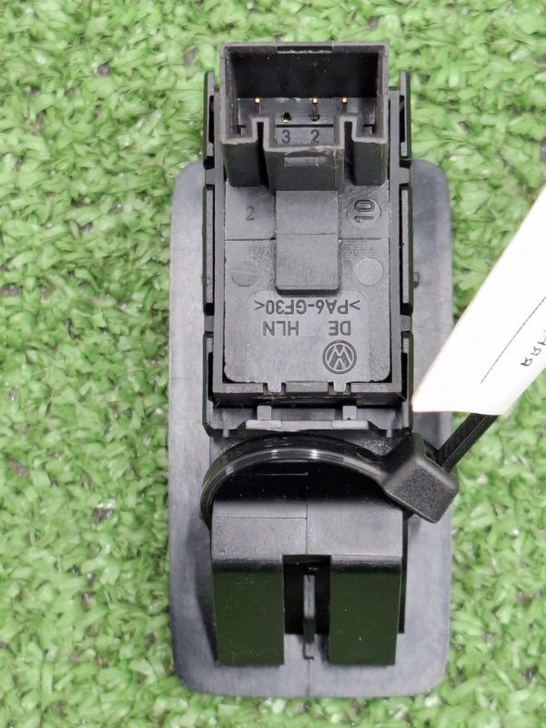 Кнопка стеклоподъемника VOLKSWAGEN Touran 2011 1T3