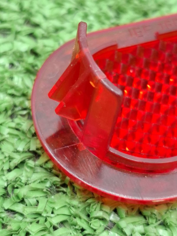 Катафот VOLKSWAGEN Touran 2011 1T3