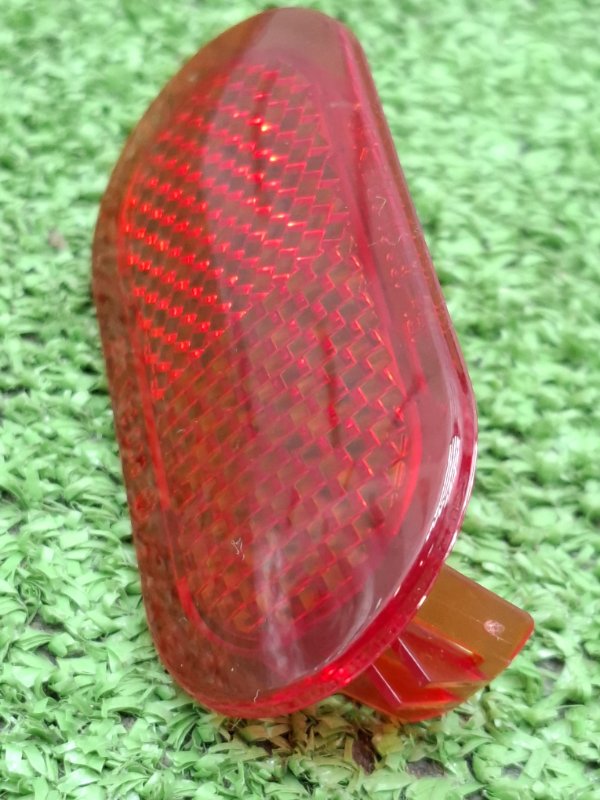 Катафот VOLKSWAGEN Touran 2011 1T3