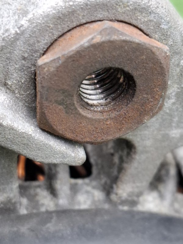 Генератор Nissan Cube