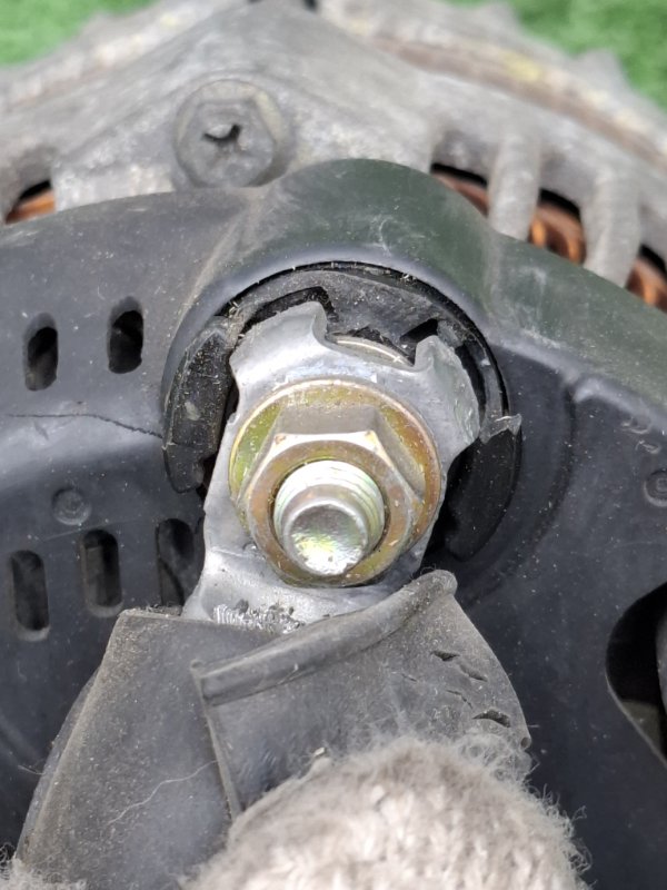 Генератор Nissan Qashqai 2008 J10