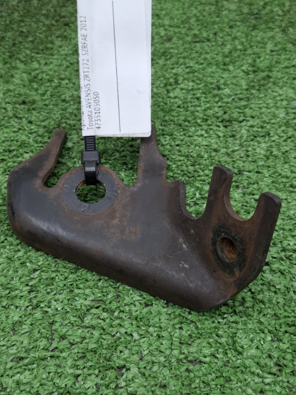 Кронштейн тормозного шланга Toyota AVENSIS 2012 ZRT272