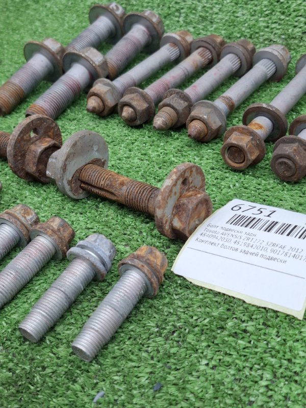 Болт подвески Toyota AVENSIS 2012 ZRT272