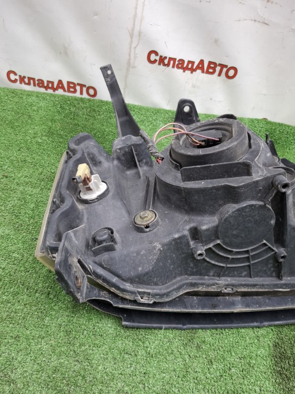 Фара галогеновая Honda StepWgn 2003 RF3
