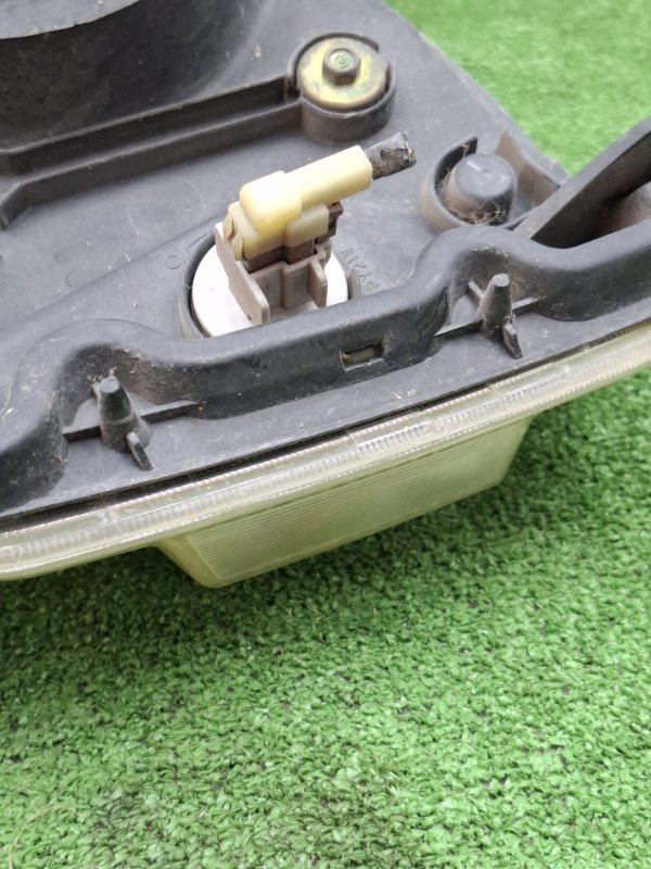 Фара галогеновая Honda StepWgn 2003 RF3