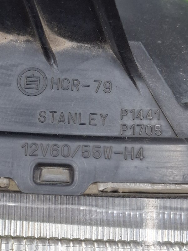 Фара галогеновая Honda StepWgn 2003 RF3