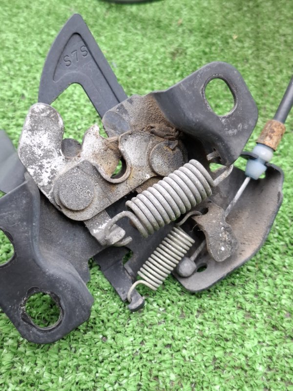 Трос замка капота Honda StepWgn 2003 RF3