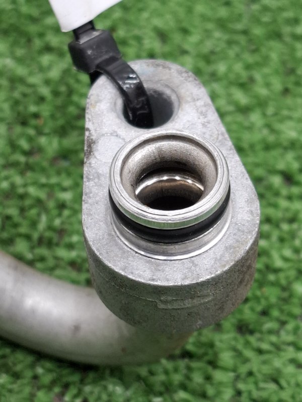 Трубка кондиционера Toyota Camry 2006 ACV40