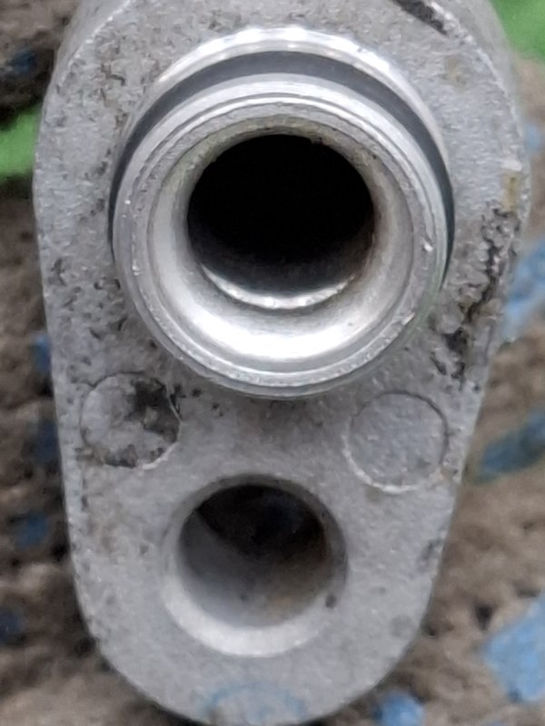 Трубка кондиционера Toyota Camry 2006 ACV40