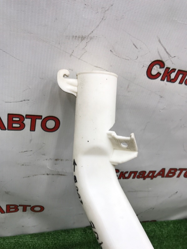 Бачок омывателя Kia Sportage 2004-2010