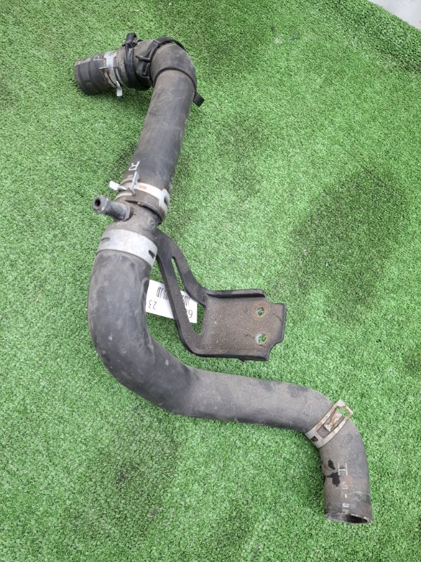 Патрубок радиатора Toyota AVENSIS 2012 ZRT272