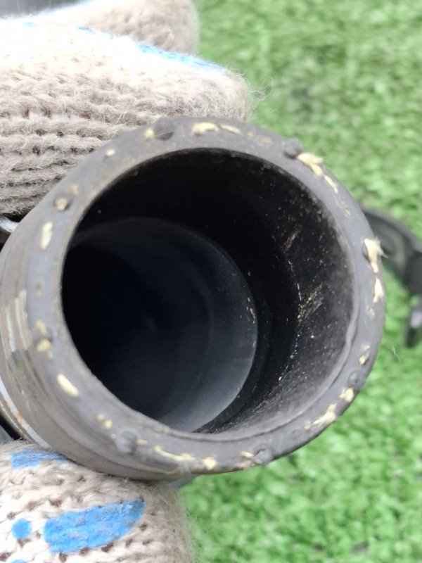 Патрубок радиатора Toyota AVENSIS 2012 ZRT272