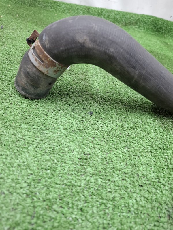 Патрубок радиатора Toyota AVENSIS 2012 ZRT272